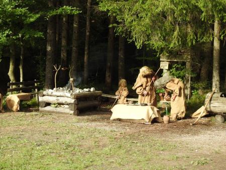 Na oglarskih dnevih v Gozdu Martuljku predstavili turistične zanimivosti Občine Razkrižje 80